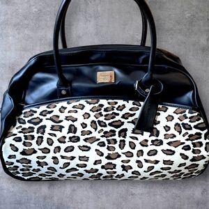Liz Claiborne Overnight Leopard Print Travel Rolling Luggage Bag 21" x 13"